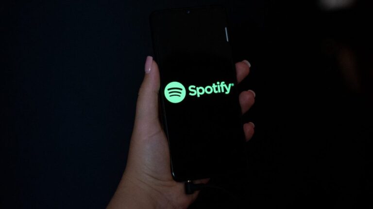 Spotify strips lyrics from free tier for some users in new 'test'