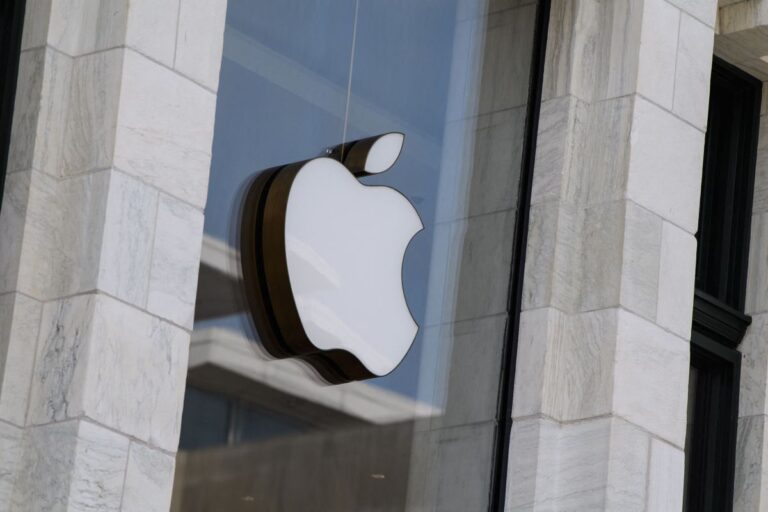Apple agrees to pay out $25M to settle lawsuit over Family Sharing